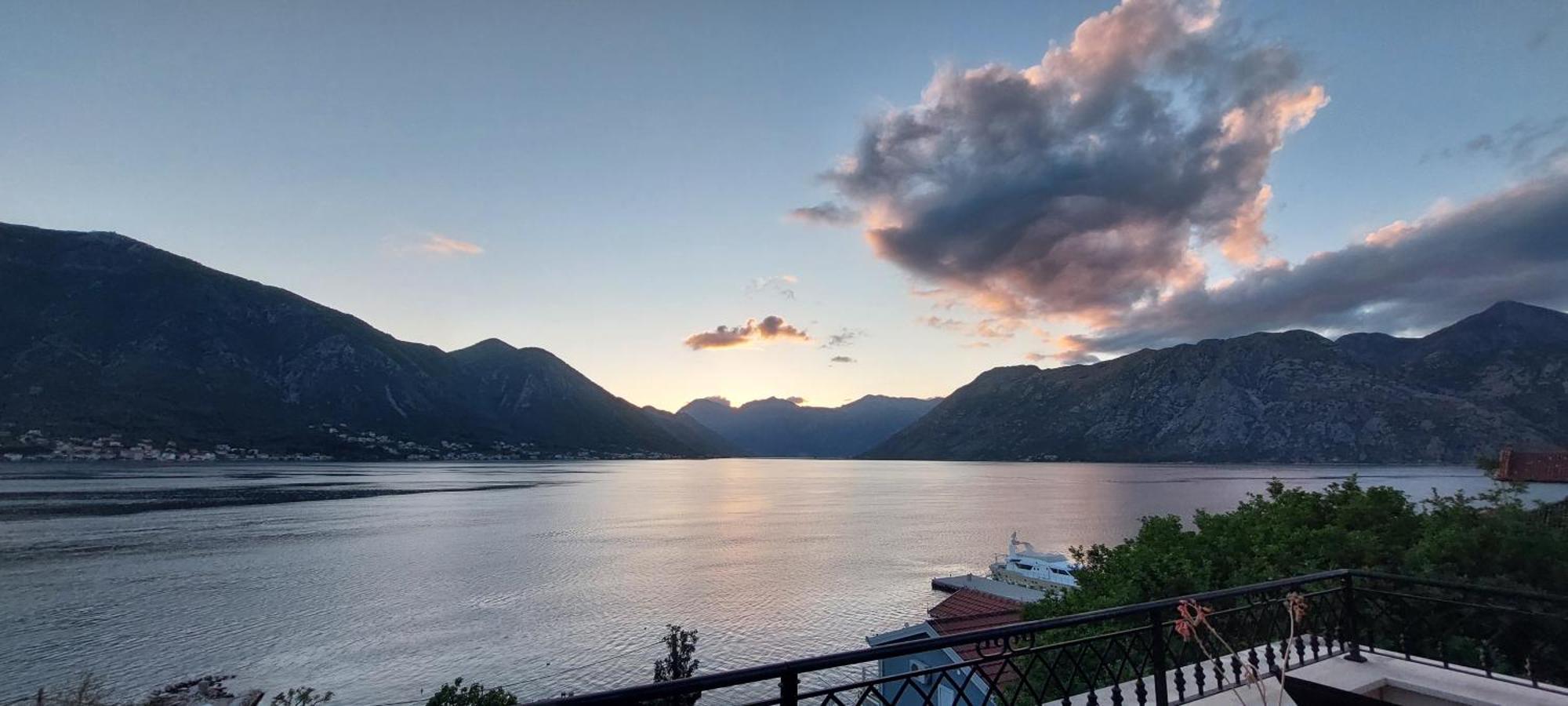Apartments Boka Blue Dobrota Kotor Exterior foto